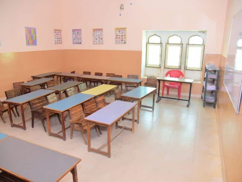 Dunes Academy Classroom Learning Environment Academic Excellence